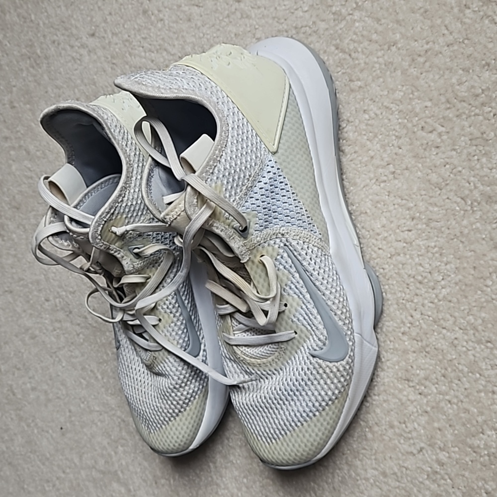 Nike shoes